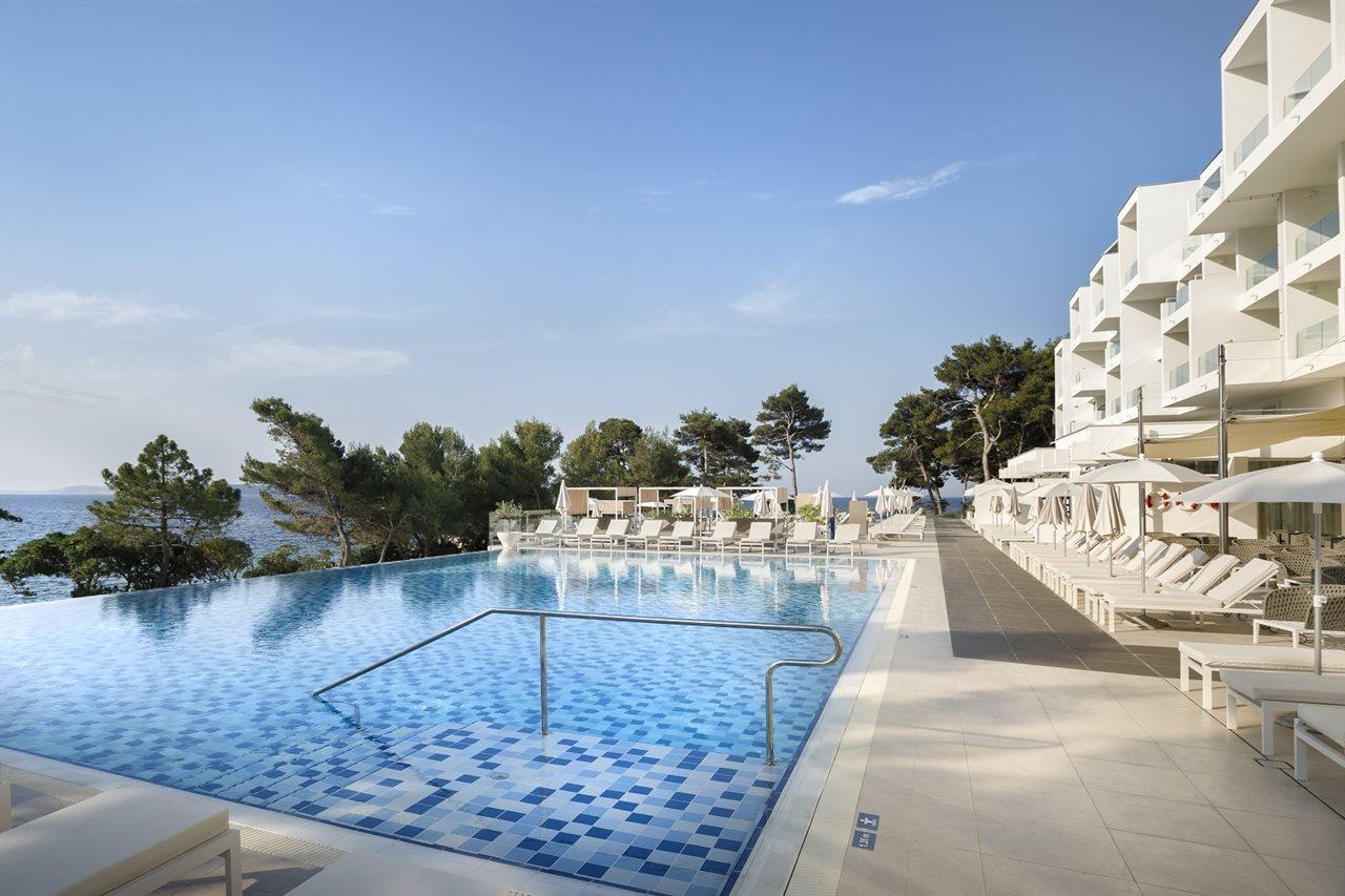 Valamar Carolina Hotel & Villas Kampor Exterior photo