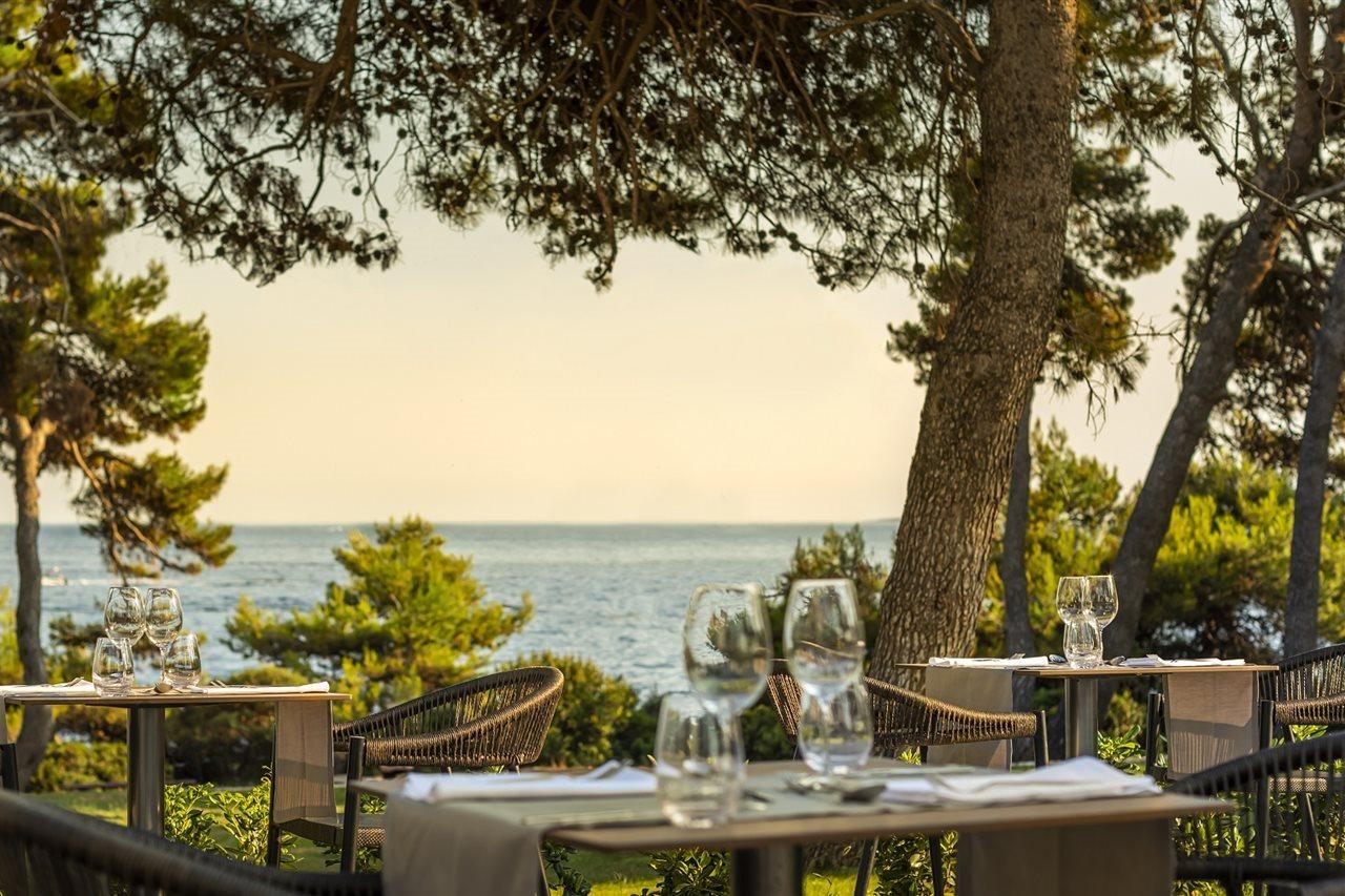 Valamar Carolina Hotel & Villas Kampor Exterior photo