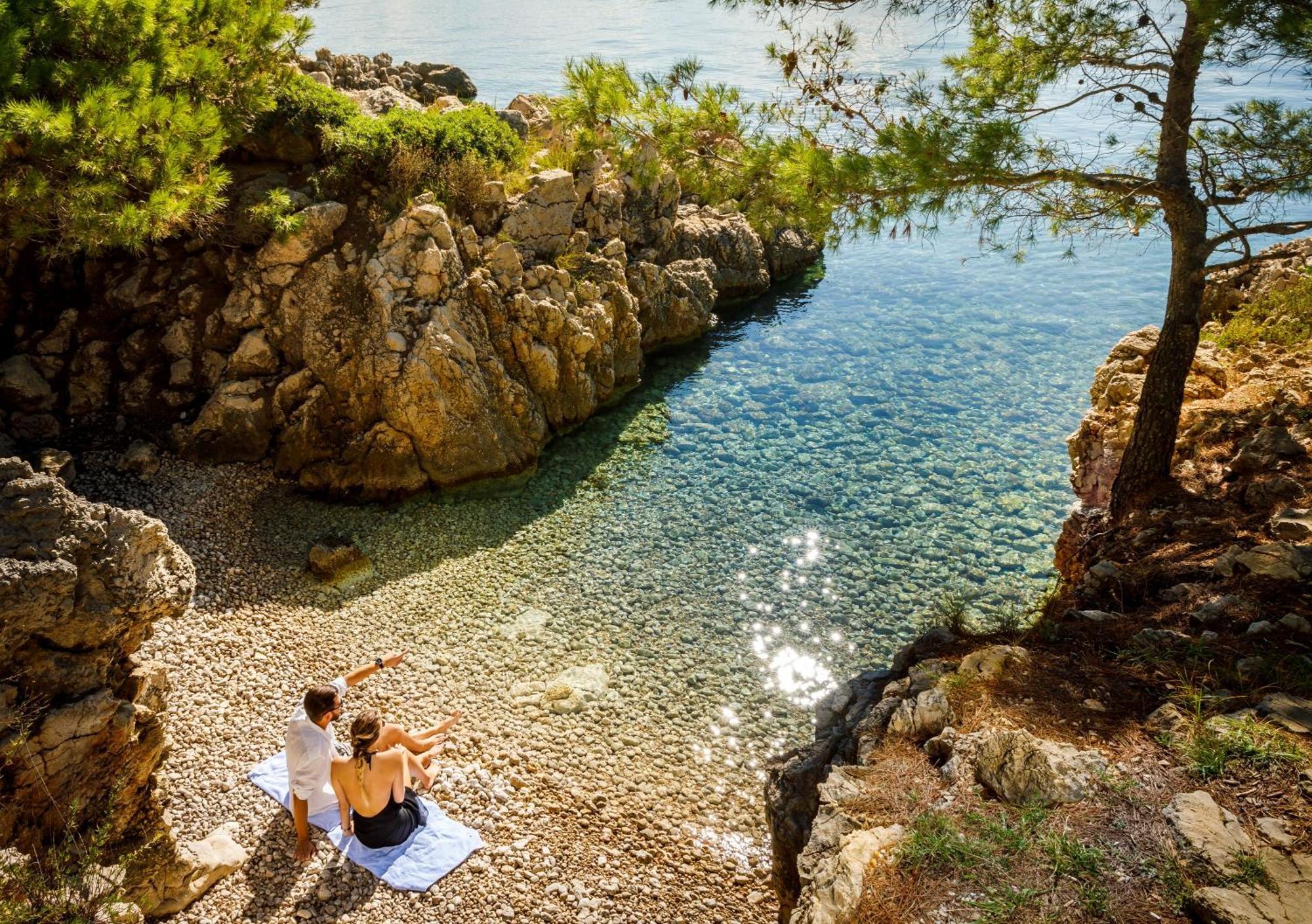 Valamar Carolina Hotel & Villas Kampor Exterior photo