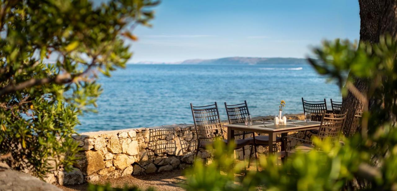 Valamar Carolina Hotel & Villas Kampor Exterior photo